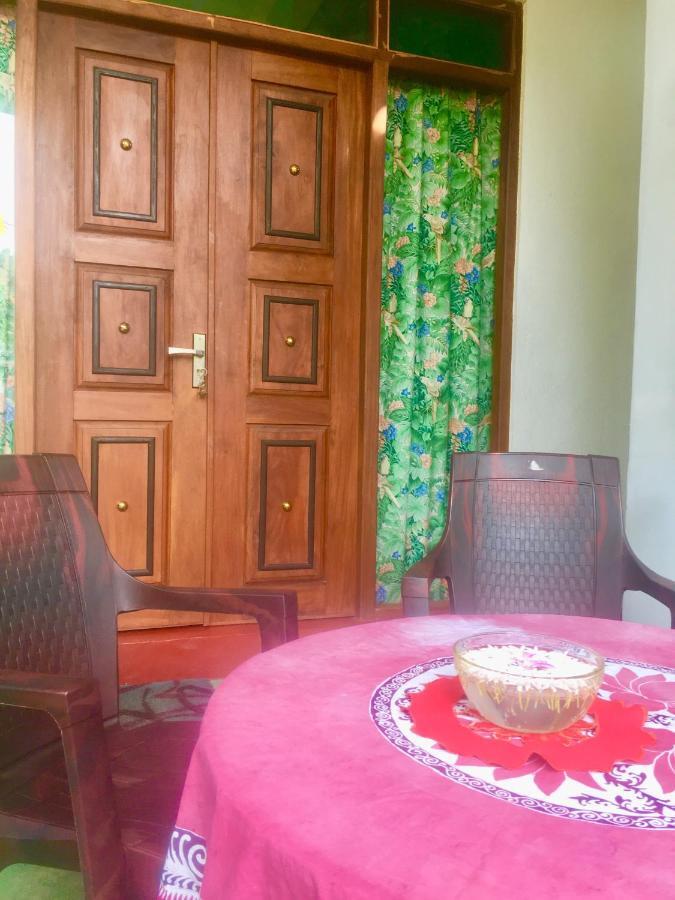 Bed and Breakfast Vivid Lanka à Bentota Extérieur photo